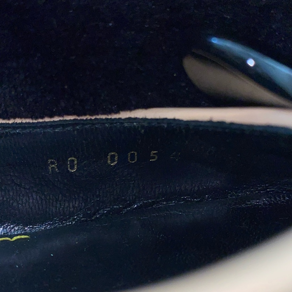 Pre-Loved Louis Vuitton Flats - Picture 9 of 12